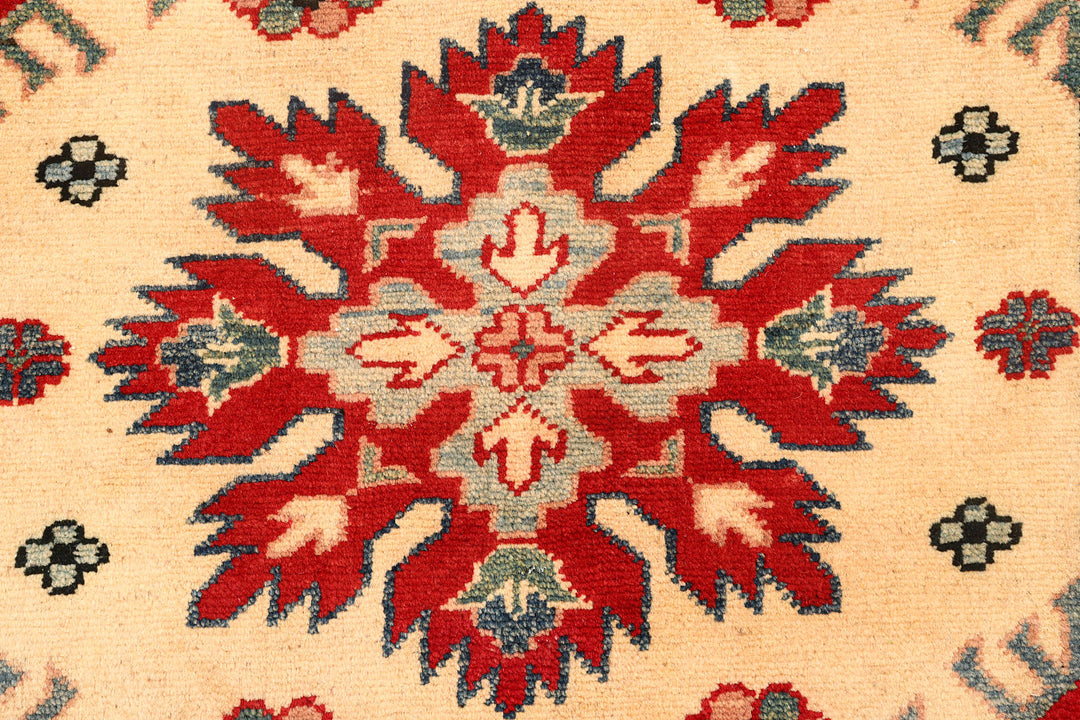 Navajo White Kazak 2'  7" x 9'  6" - No. QA44771