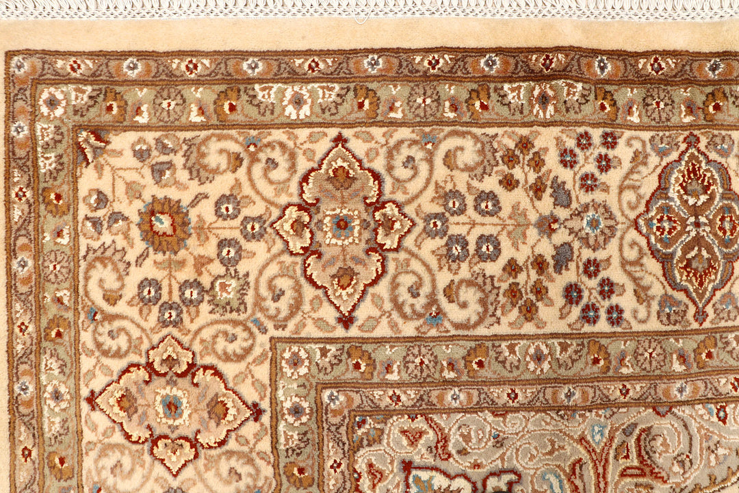 Bisque Gombud 8'  10" x 12'  5" - No. QA64289