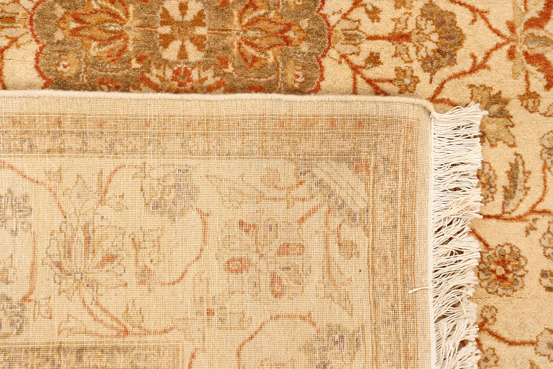 White Afghan Isfahan Rug 4'2" x 6'1" Hand-Knotted texture