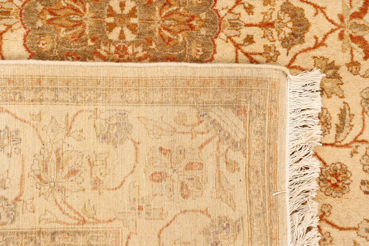White Afghan Isfahan Rug 4'2" x 6'1" Hand-Knotted texture