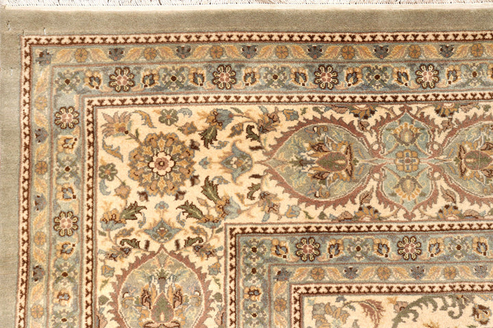 Navajo White Kirman 9'  1" x 12'  4" - No. QA90621