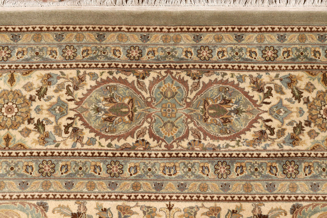 Navajo White Kirman 9'  1" x 12'  4" - No. QA90621