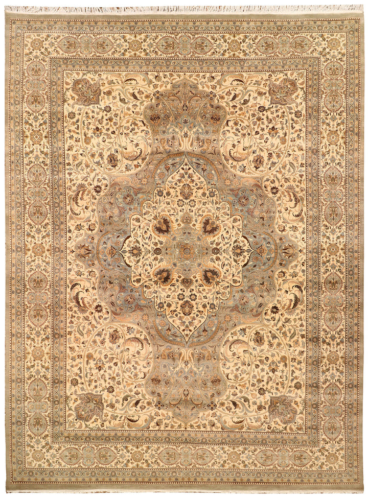 Navajo White Kirman 9'  1" x 12'  4" - No. QA90621