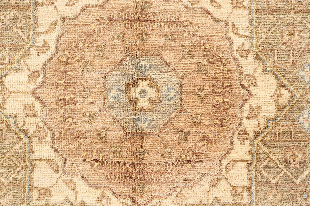 Tan Mamluk 4'  1" x 6'  4" - No. QA25416