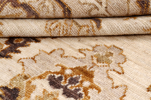 Antique White Oushak 8' 10 x 12' - No. 73596