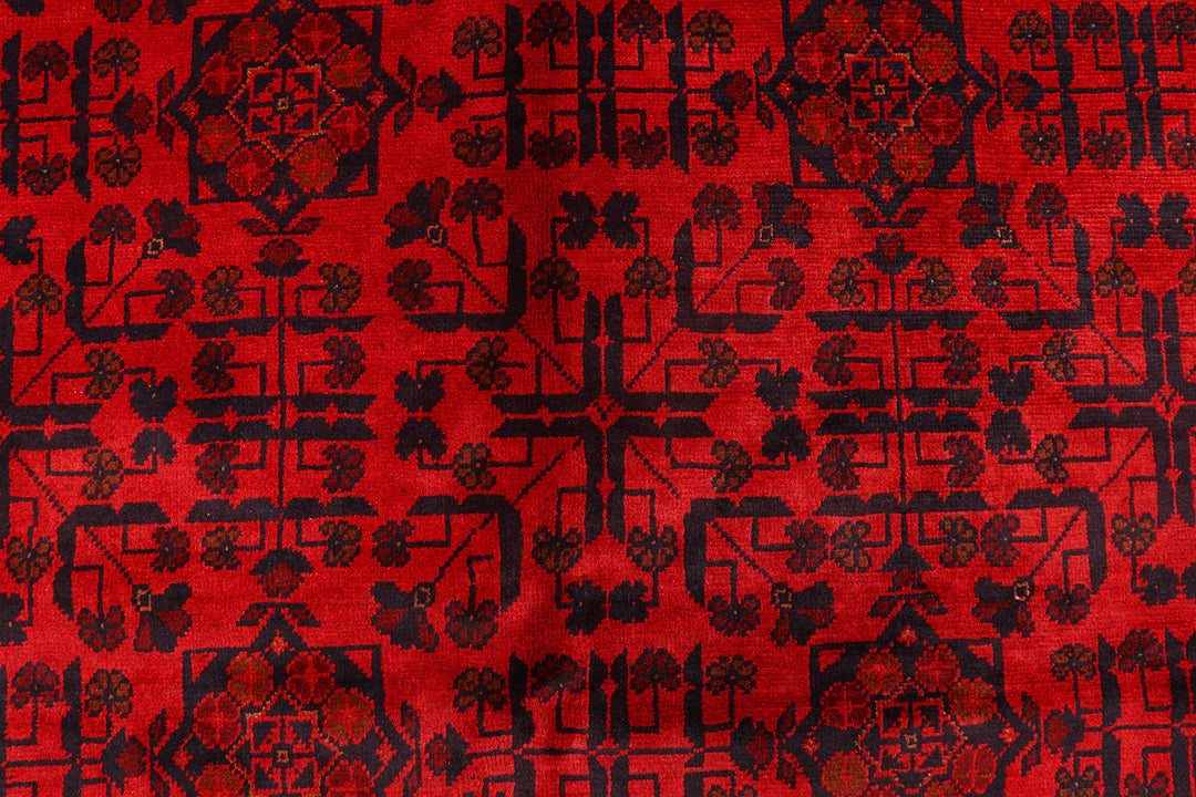 Red Khal Mohammadi 8'  1" x 11'  1" - No. QA95051
