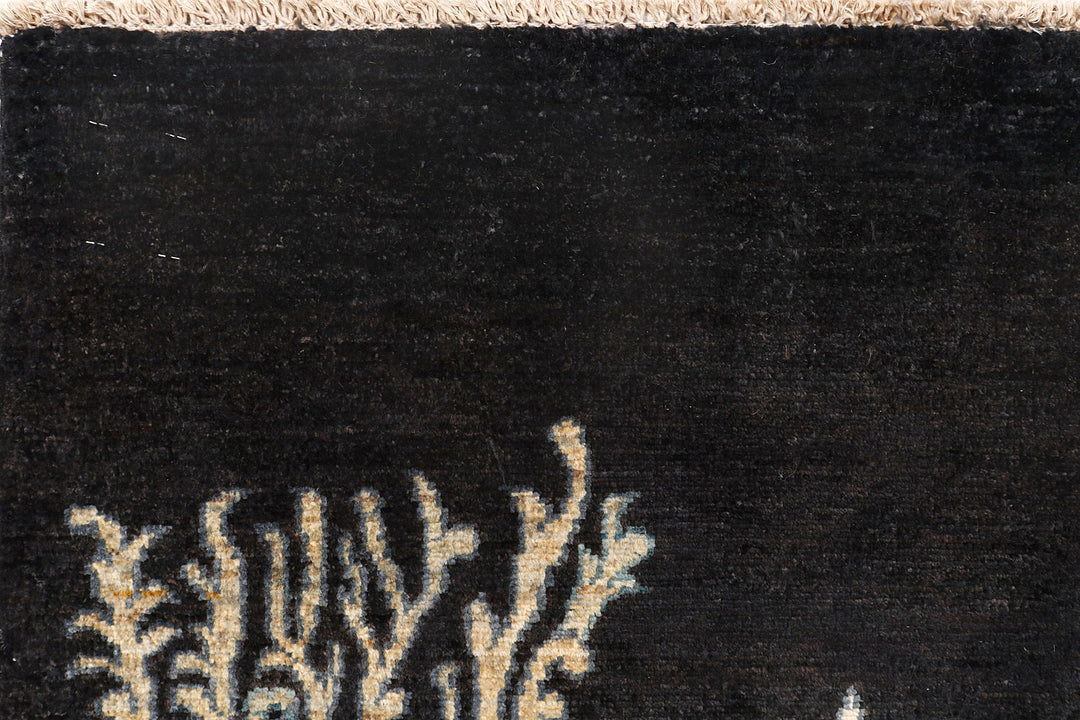 Black Herati 4'  9" x 6'  4" - No. QA16766