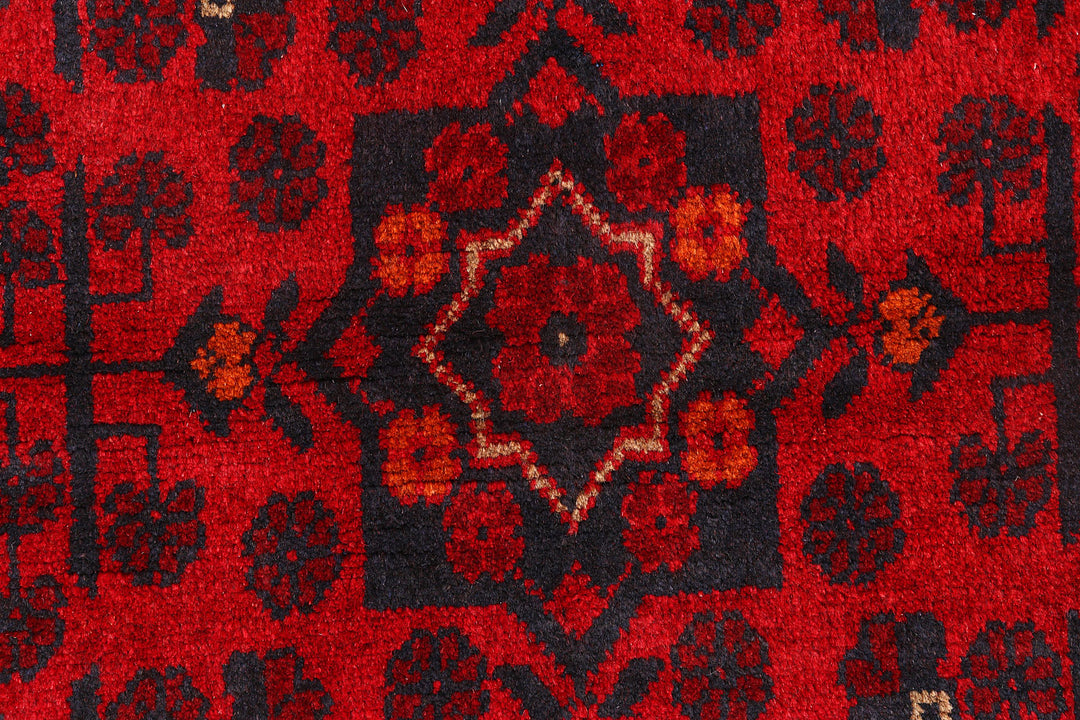 Firebrick Khal Mohammadi 2'  8" x 6'  5" - No. QA91102