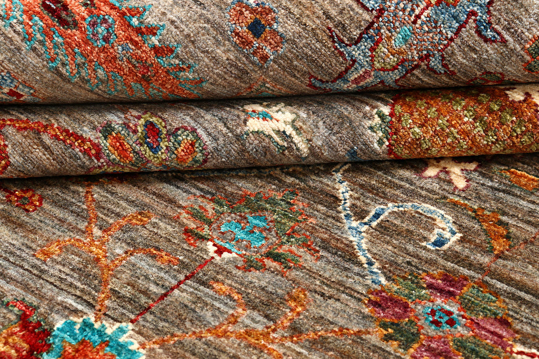 Silver Kazak 8'  4" x 11'  5" - No. QA40139