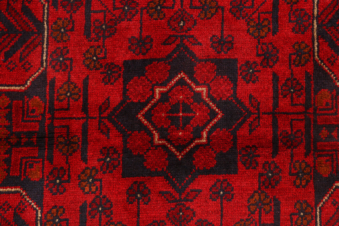 Red Khal Mohammadi 2'  7" x 6'  2" - No. QA84339