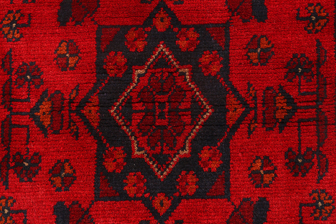 Red Khal Mohammadi 2'  7" x 6'  2" - No. QA69511