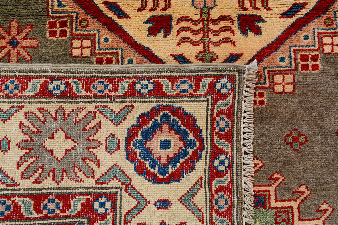 Burlywood Kazak 4' 11 x 6' 4 - No. 73954