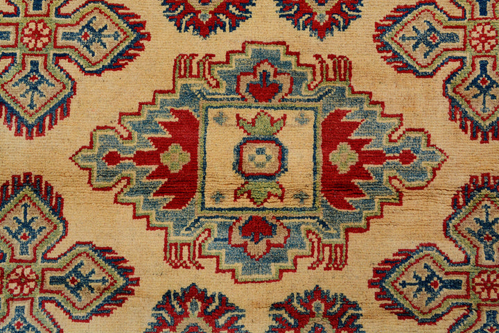 Bisque Kazak 4'  10" x 6'  4" - No. QA40613