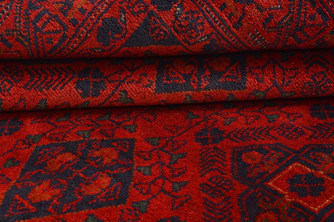 Firebrick Khal Mohammadi 5'  7" x 7'  7" - No. QA31770