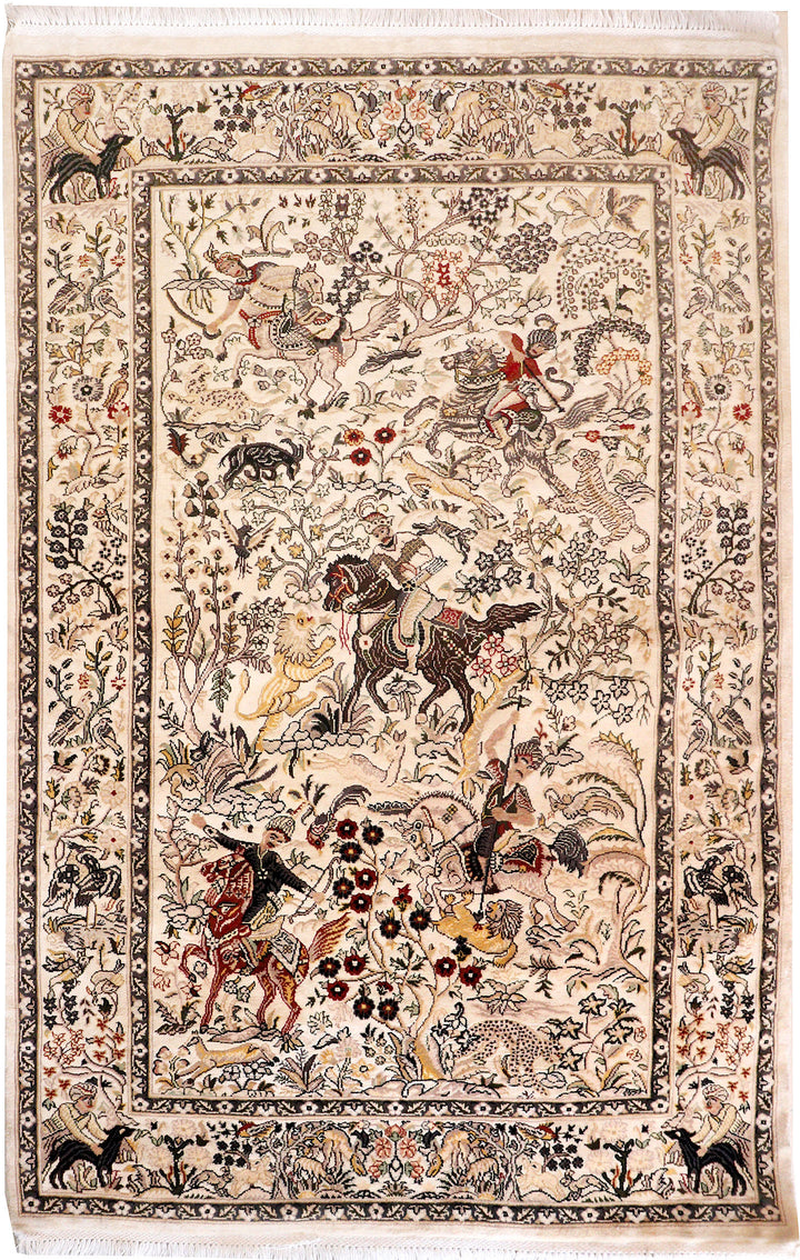 Antique White Hunting 3'  6" x 5'  6" - No. QA38830