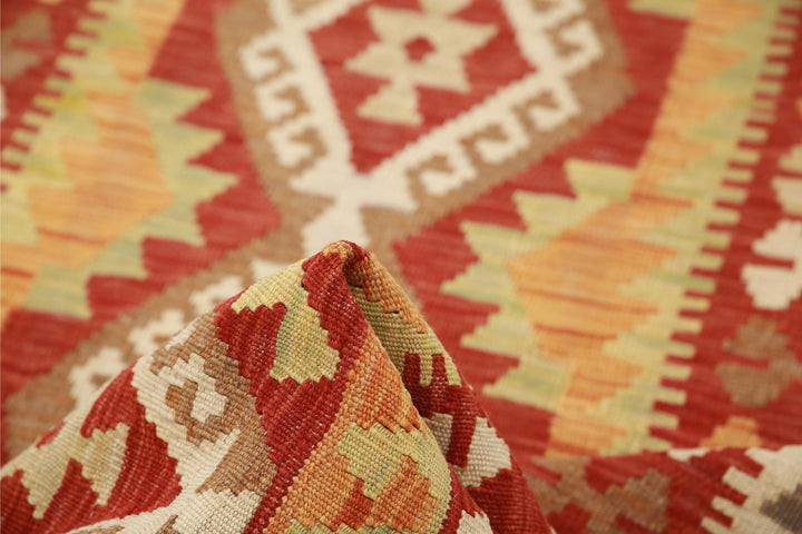 Kilim 2’ 4″ x 4’ 9″ - No. AV19586 - ALRUG Rug Store