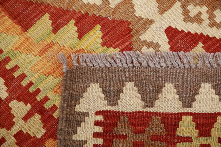 Kilim 2’ 4″ x 4’ 9″ - No. AV19586 - ALRUG Rug Store