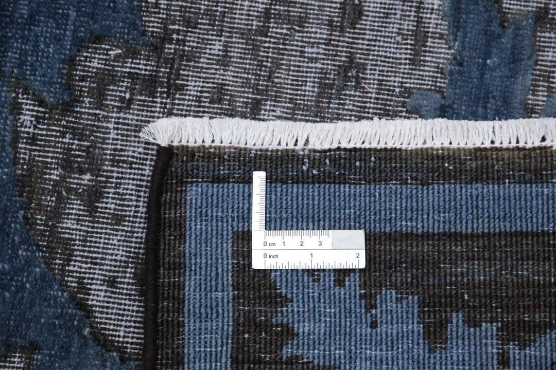 Onyx 5’ 9″ x 8’ 0″ - No. AV68198 - ALRUG Rug Store