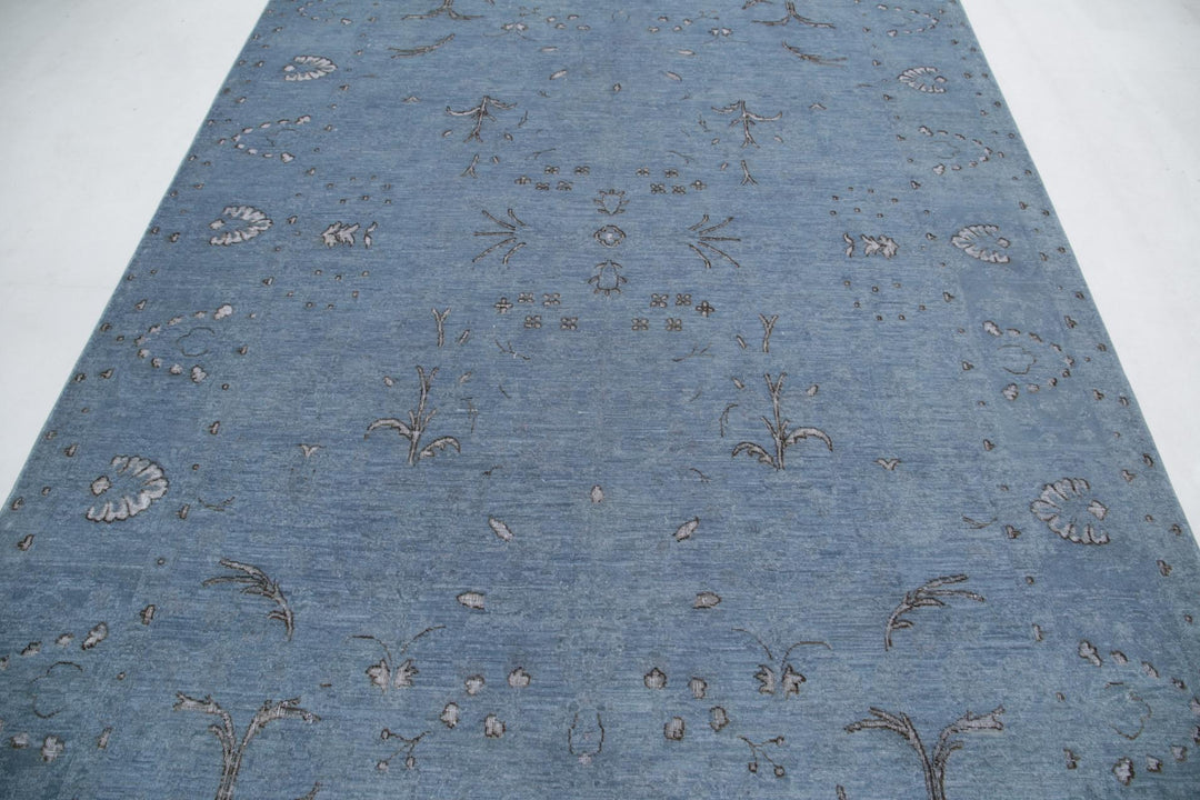 Onyx 6’ 11” x 9’ 9″ - No. AV55567 - ALRUG Rug Store
