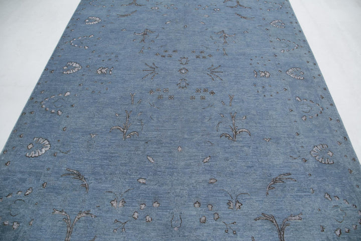 Onyx 6’ 11” x 9’ 9″ - No. AV55567 - ALRUG Rug Store