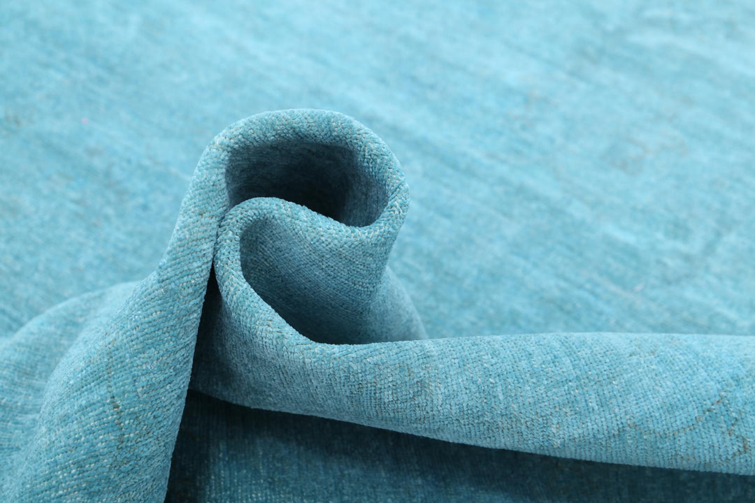 Overdye 6’ 9″ x 9’ 9″ - No. AV74929 - ALRUG Rug Store