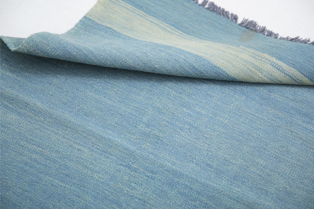 Kilim 2’ 5″ x 3’ 7″ - No. AV62985 - ALRUG Rug Store