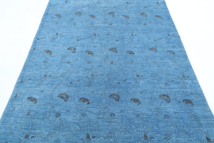 Overdye 5’ 0″ x 7’ 3″ - No. AV25726 - ALRUG Rug Store