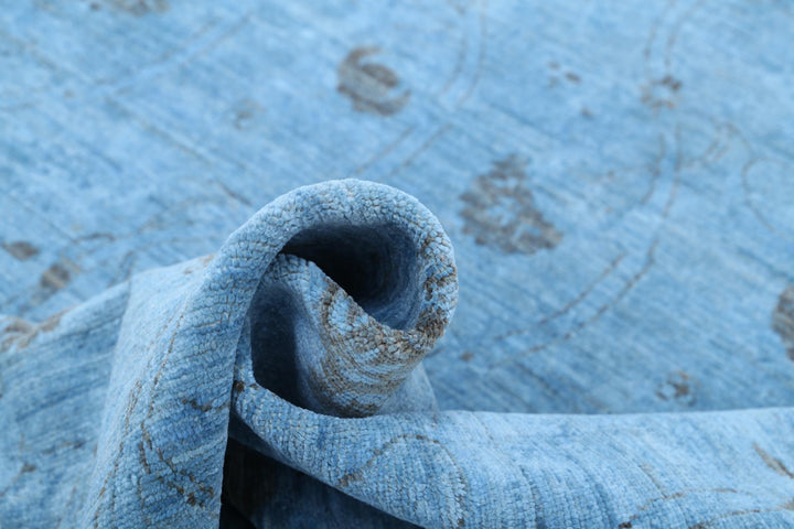 Overdye 5’ 0″ x 7’ 3″ - No. AV25726 - ALRUG Rug Store