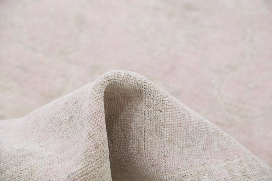 Serenity 3’ 0″ x 4’ 7″ - No. AV80250 - ALRUG Rug Store