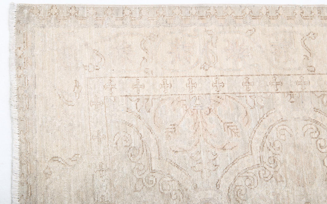 Serenity 3’ 0″ x 10’ 1″ - No. AV74421 - ALRUG Rug Store