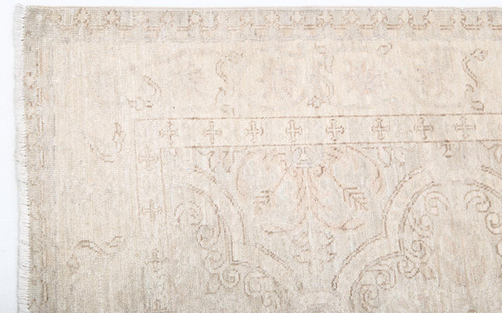 Serenity 3’ 0″ x 10’ 1″ - No. AV74421 - ALRUG Rug Store