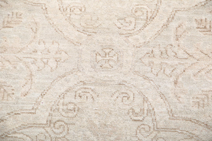 Serenity 3’ 0″ x 10’ 1″ - No. AV74421 - ALRUG Rug Store