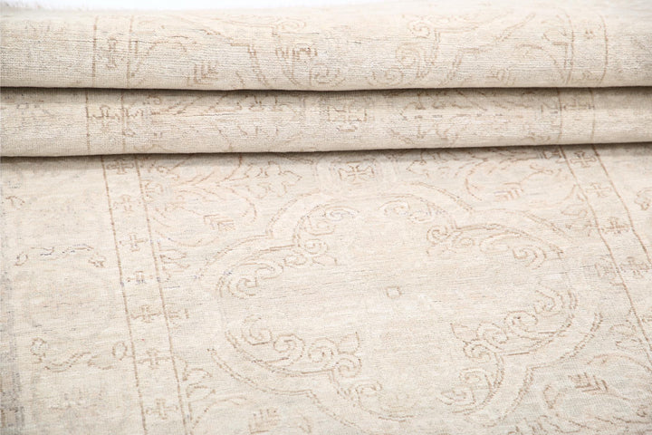 Serenity 3’ 0″ x 10’ 1″ - No. AV74421 - ALRUG Rug Store