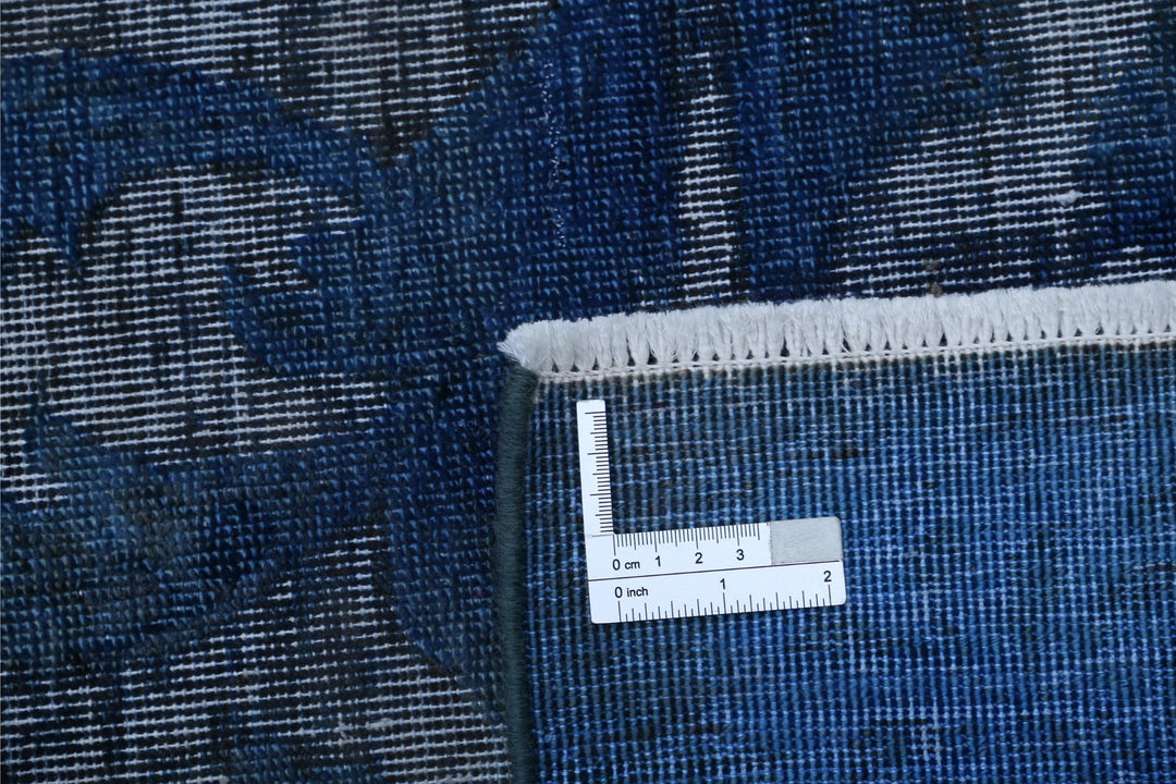 Onyx 9’ 9″ x 12’ 9″ - No. AV35824 - ALRUG Rug Store