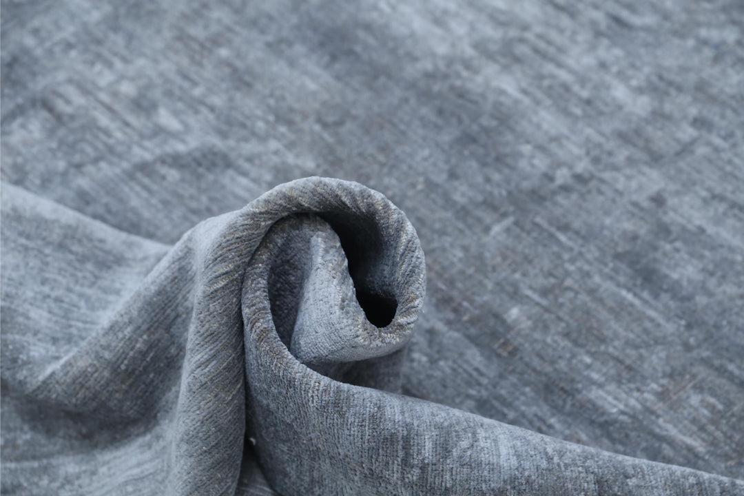 Overdye 3’ 10” x 6’ 0″ - No. AV46027 - ALRUG Rug Store