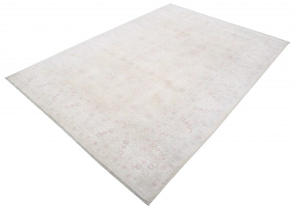 Gold Pakistani Tabriz Rug 6'0" x 8'6" Hand-Knotted view