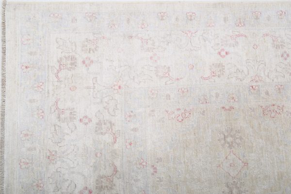 Gold Pakistani Tabriz Rug 6'0" x 8'6" Hand-Knotted view 15