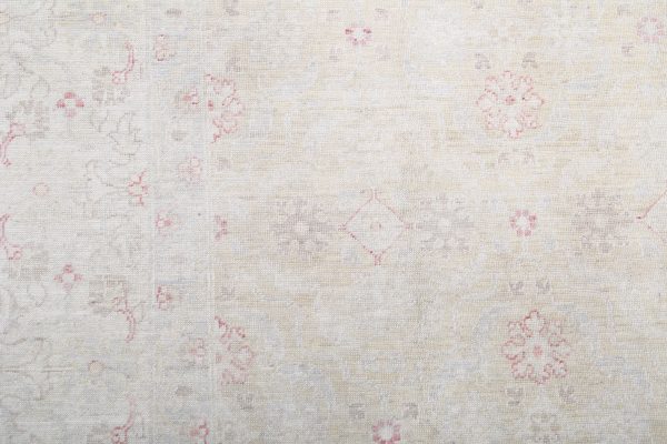 Gold Pakistani Tabriz Rug 6'0" x 8'6" Hand-Knotted field