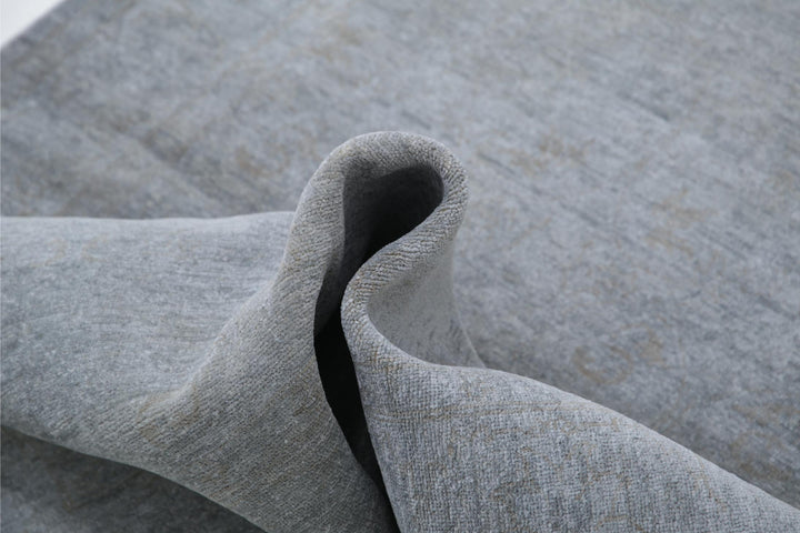 Overdye 3’ 10” x 5’ 11” - No. AV15227 - ALRUG Rug Store