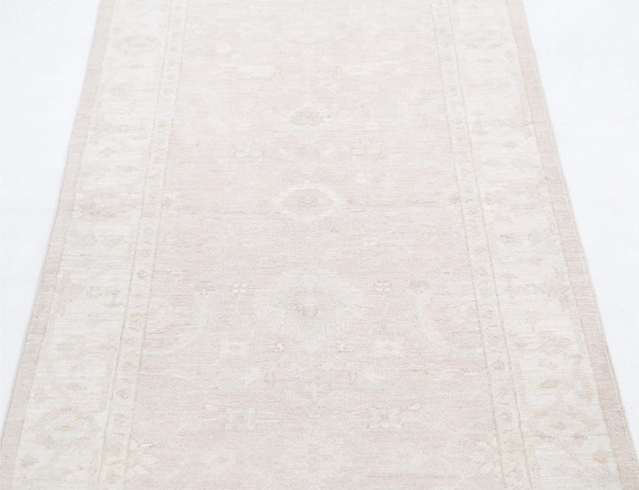 Serenity 2’ 7″ x 7’ 10” - No. AV20282 - ALRUG Rug Store