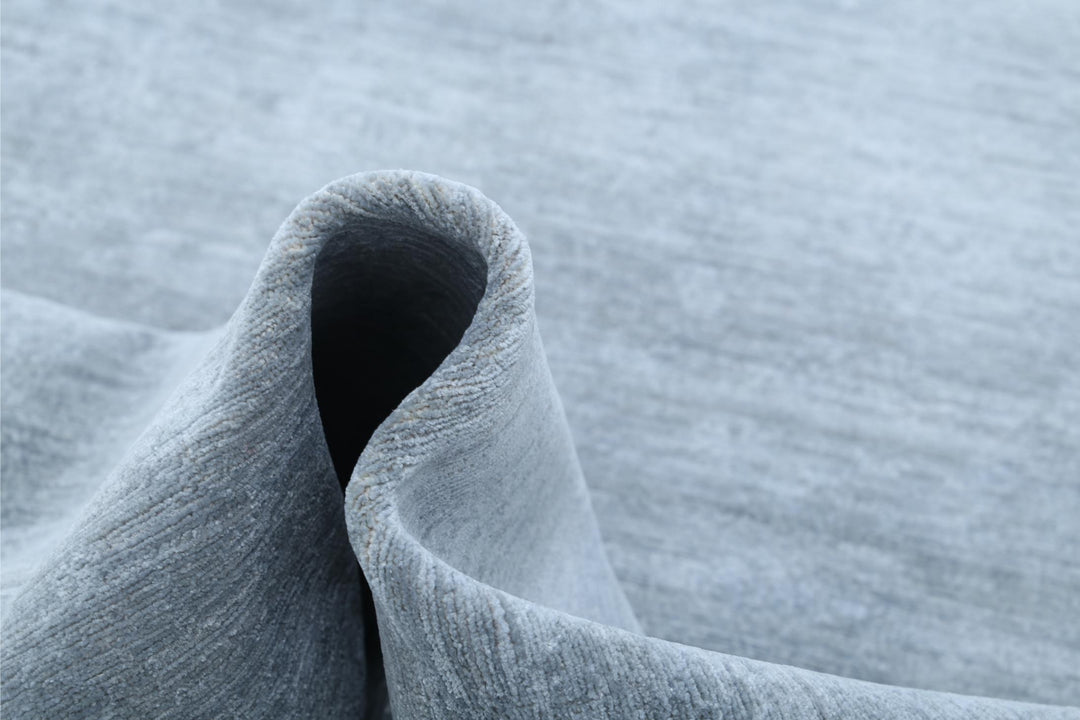 Overdye 3’ 5″ x 9’ 5″ - No. AV59465 - ALRUG Rug Store