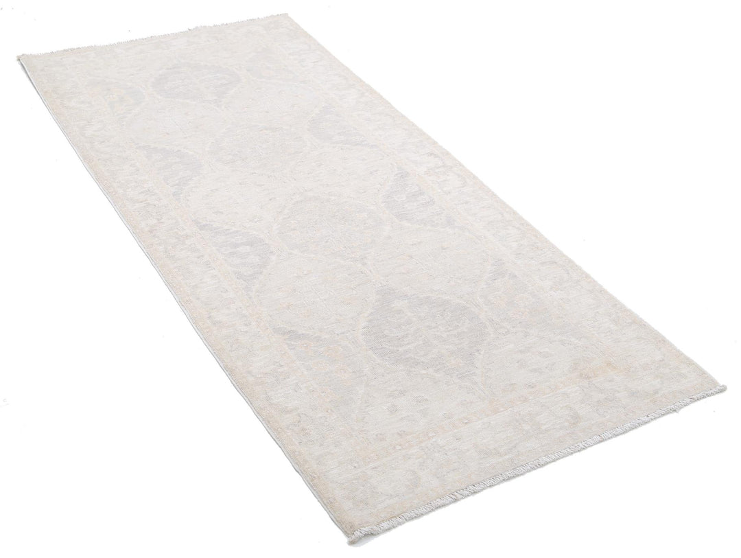 Serenity 2’ 9″ x 6’ 4″ - No. AV24871 - ALRUG Rug Store