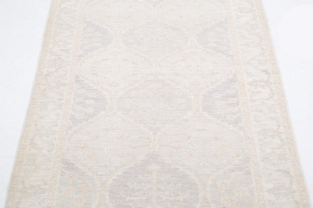 Serenity 2’ 9″ x 6’ 4″ - No. AV24871 - ALRUG Rug Store