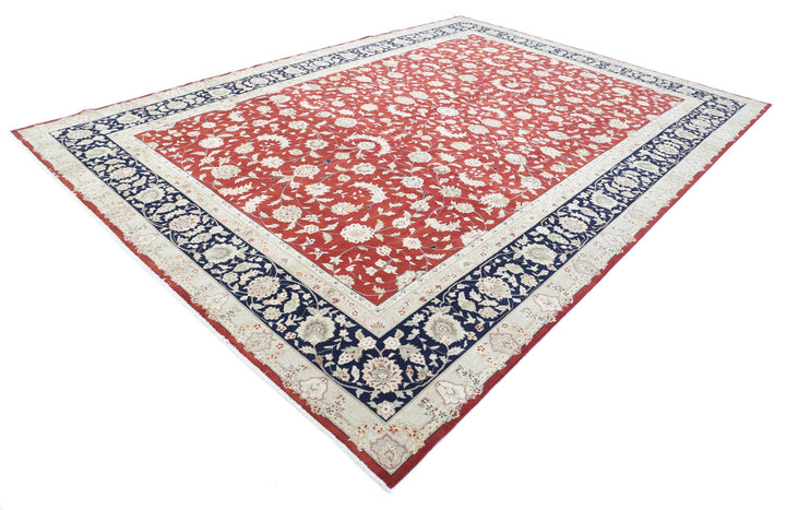 Heritage 9’ 9″ x 13’ 9″ - No. AV34096 - ALRUG Rug Store