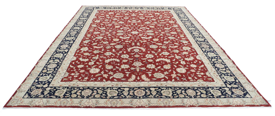 Heritage 9’ 9″ x 13’ 9″ - No. AV34096 - ALRUG Rug Store