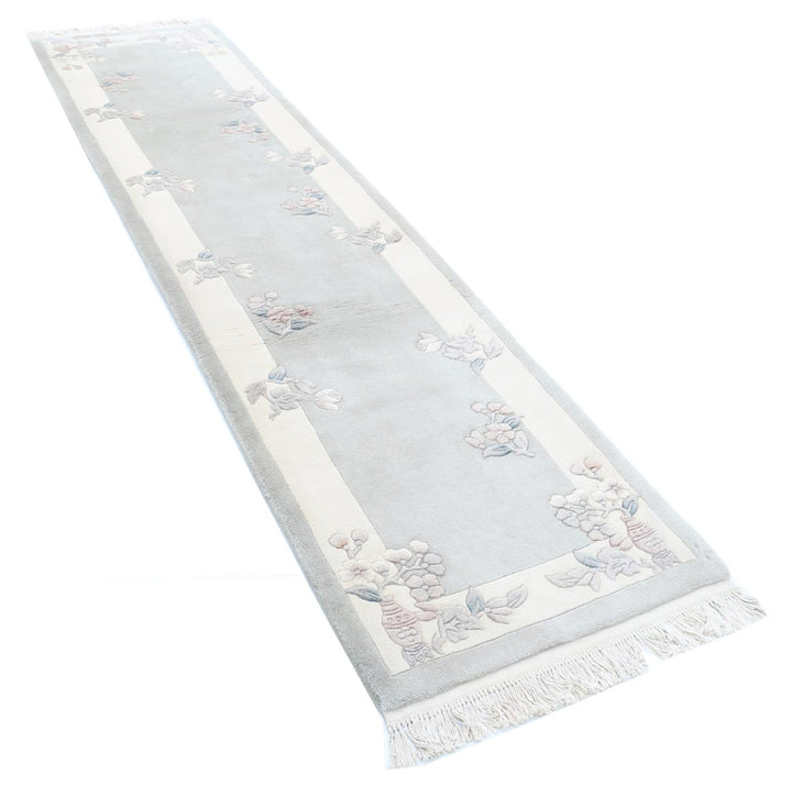 Chinese 2’ 6″ x 10’ 1″ - No. AV43582 - ALRUG Rug Store