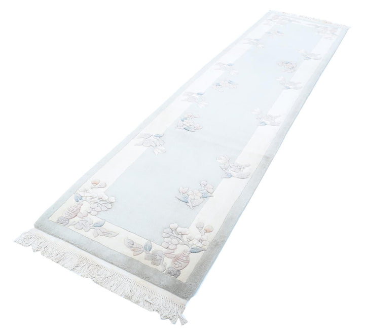 Chinese 2’ 6″ x 10’ 1″ - No. AV43582 - ALRUG Rug Store