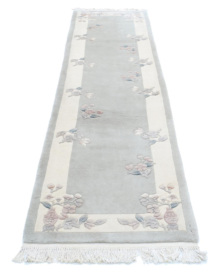Chinese 2’ 6″ x 10’ 1″ - No. AV43582 - ALRUG Rug Store