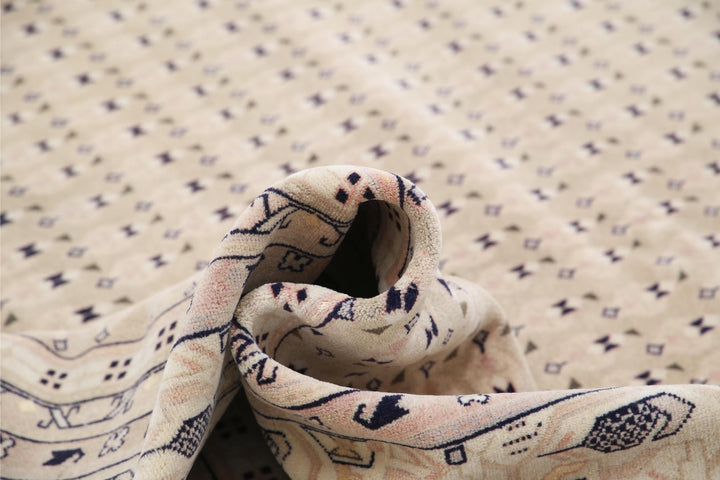 Mir 7’ 11” x 8’ 9″ - No. AV59774 - ALRUG Rug Store