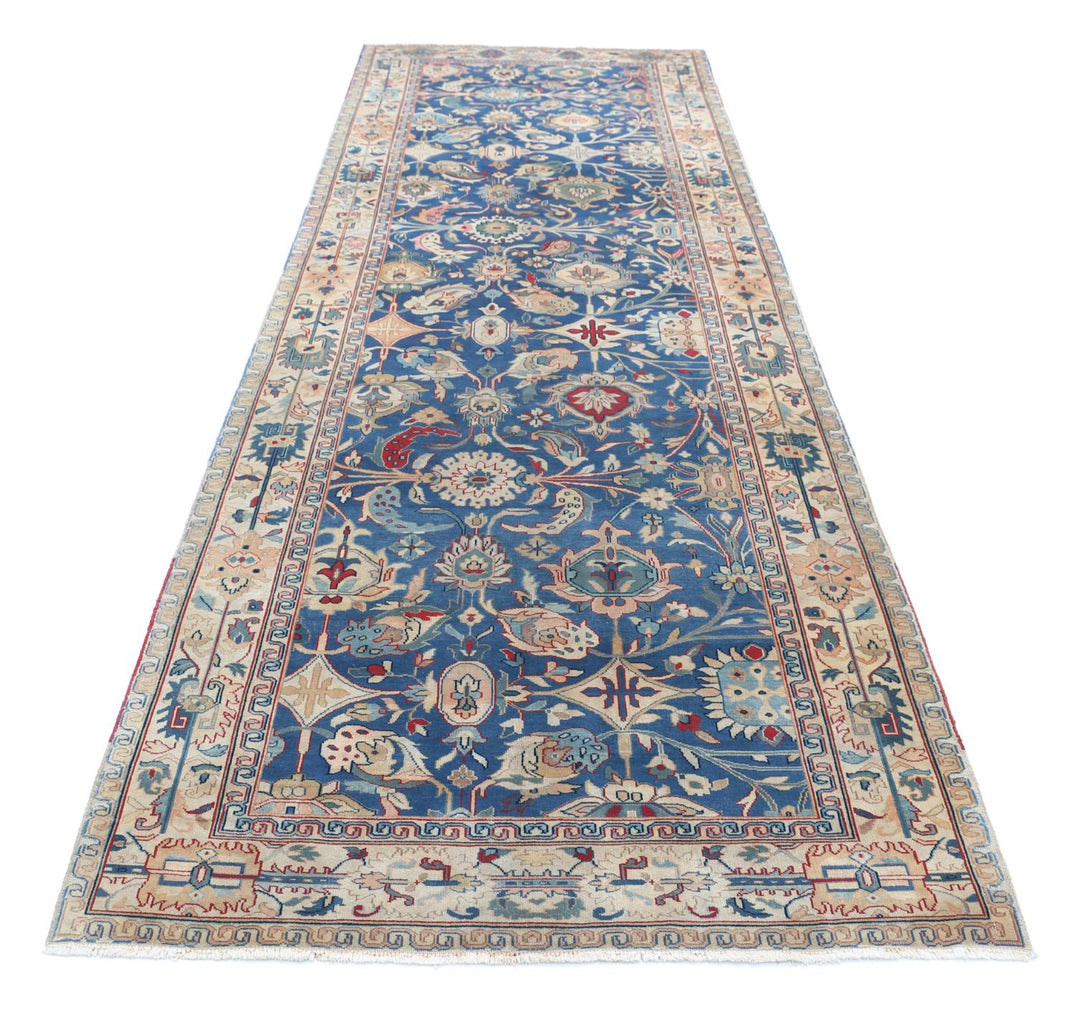 Heritage 4’ 0″ x 12’ 0″ - No. AV37641 - ALRUG Rug Store